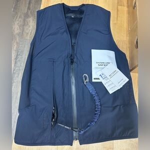 NWT Seaver Safefit Airbag Safety Vest Navy Size Medium with Extras